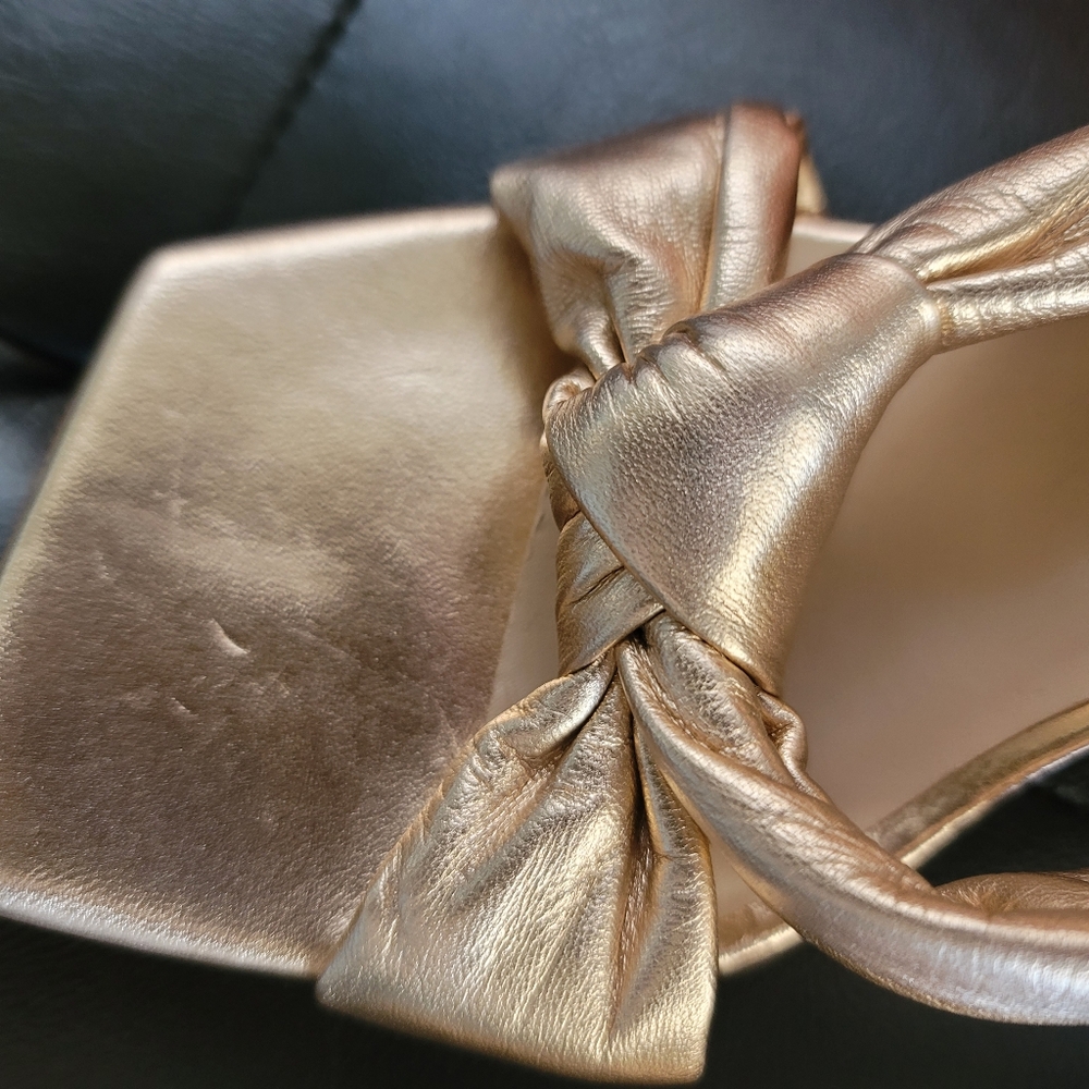 Stuart Weitzman Stylish Gold Heeled Sandals - Picture 9 of 10